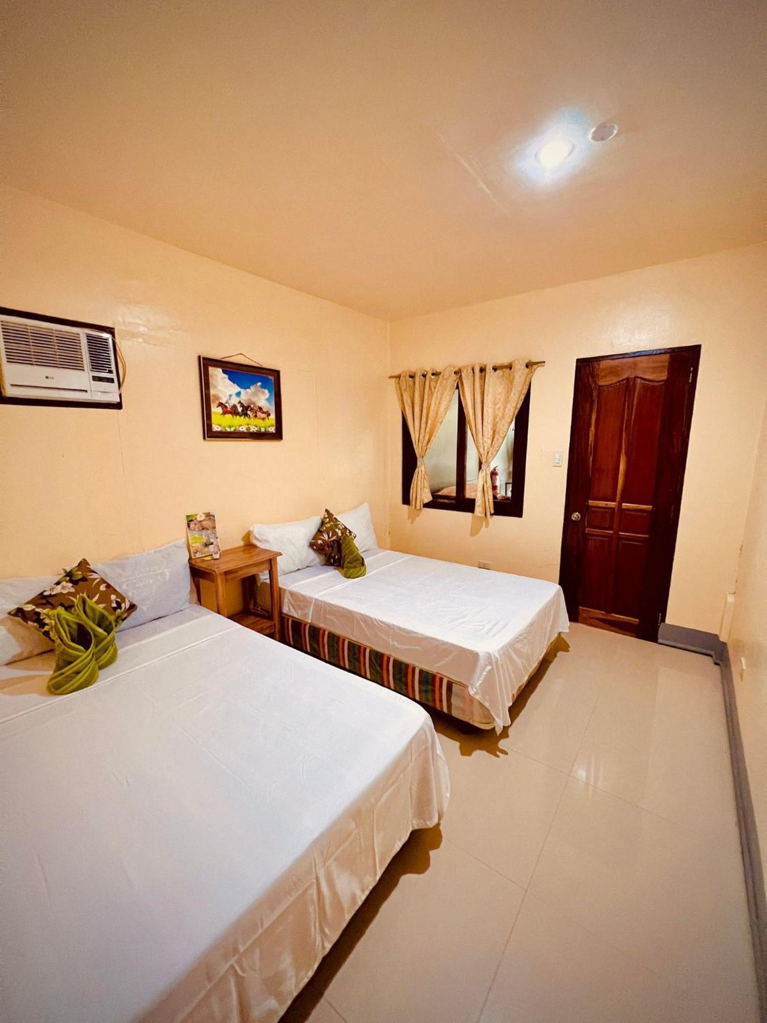 Indino Guesthouse Moalboal Kültér fotó