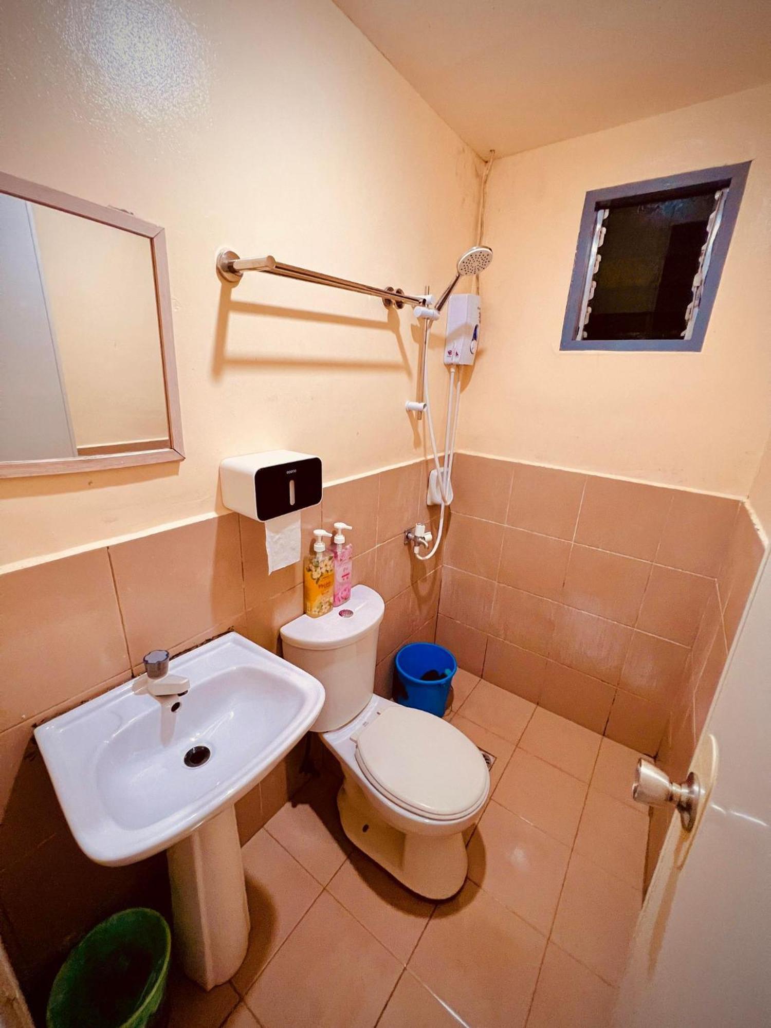 Indino Guesthouse Moalboal Kültér fotó