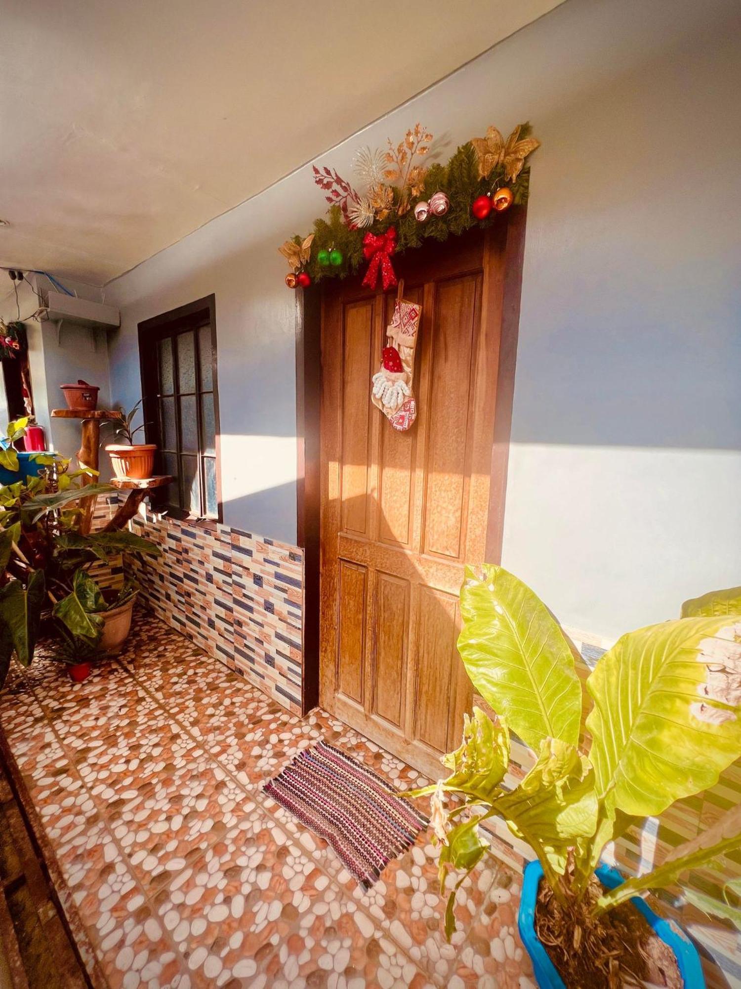 Indino Guesthouse Moalboal Kültér fotó
