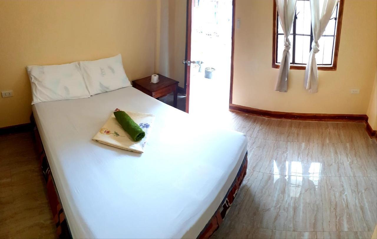Indino Guesthouse Moalboal Kültér fotó