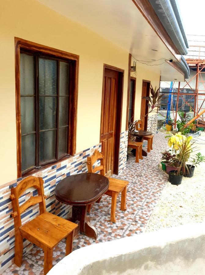 Indino Guesthouse Moalboal Kültér fotó